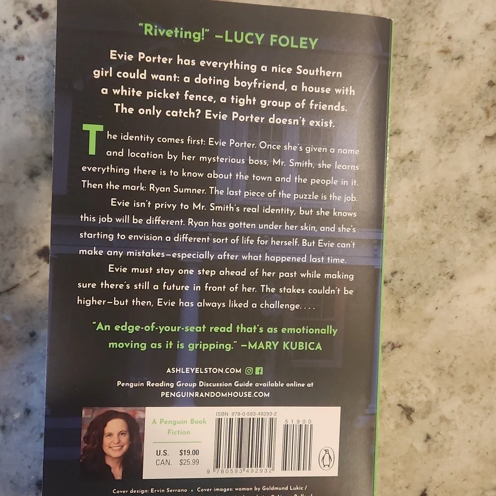 3/$13 Or 4/$16 First Lie Wins - Ashley Elston Paperback Book - Picture 2 of 3